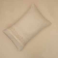 Éclat Royal Embellished Bedsheet -3pc