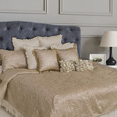 Water Lily - Diva Riche