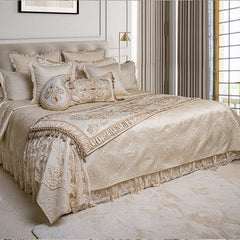 Eski - Accent Paisely cushion with filler - Diva Riche
