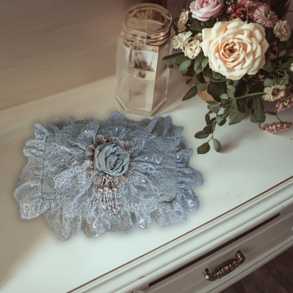 vintage lace - tissue box cover