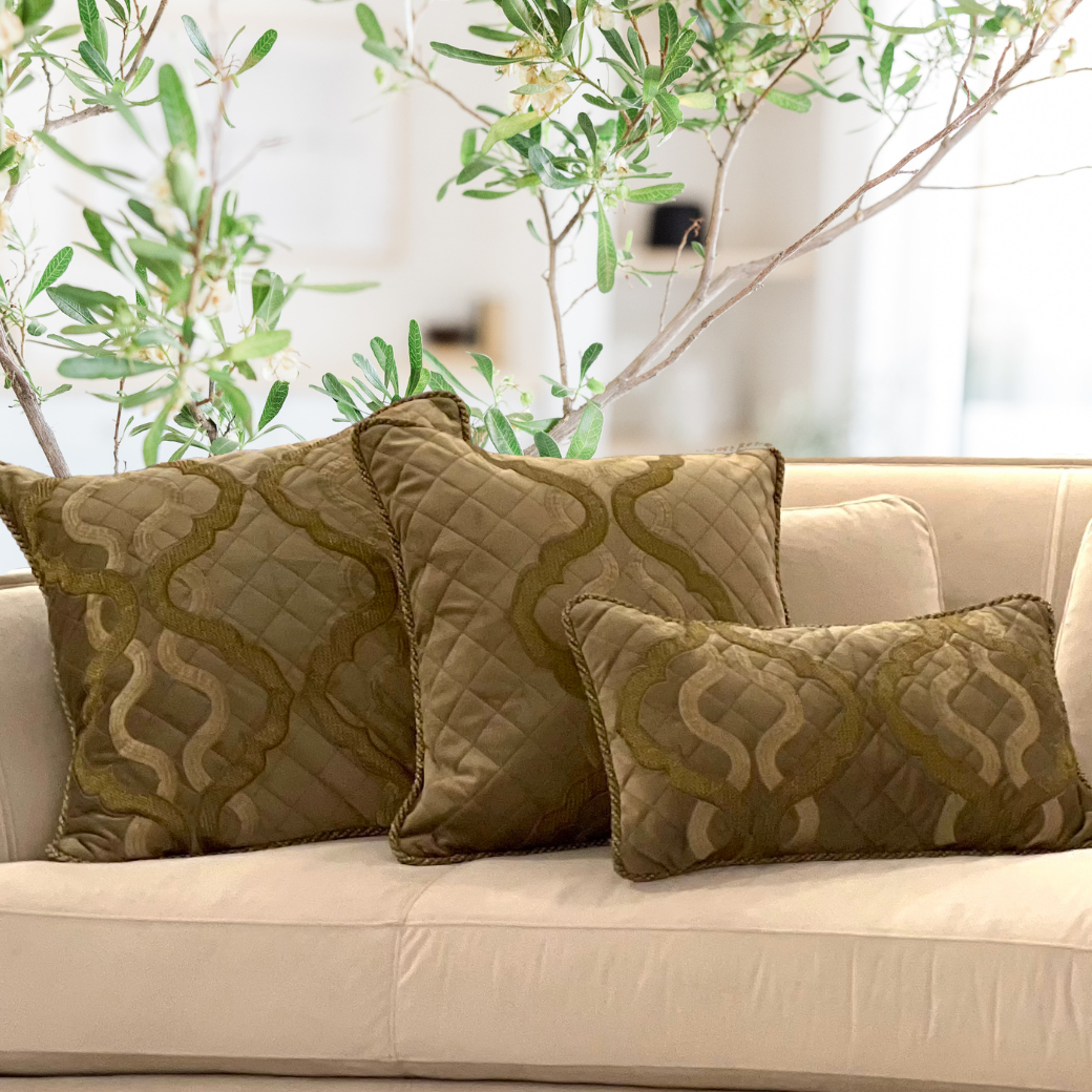 Royal Splendor cushion cover
