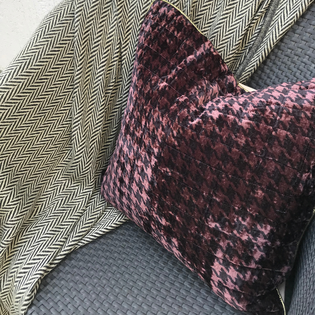 Houndstooth Luxe Cushion