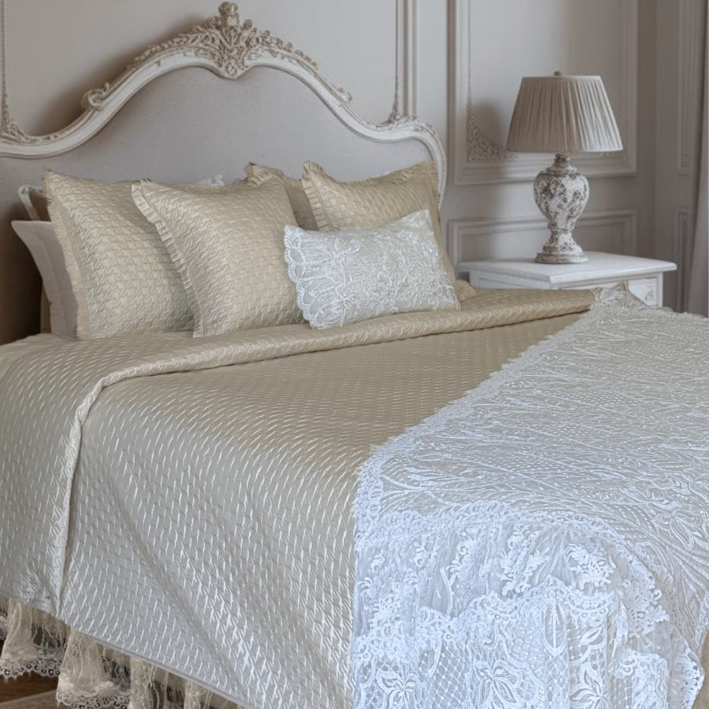 Ivoria - Bedcover & Runner set