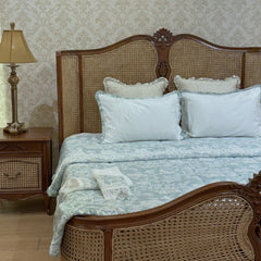 Swan Divine Quilt Set