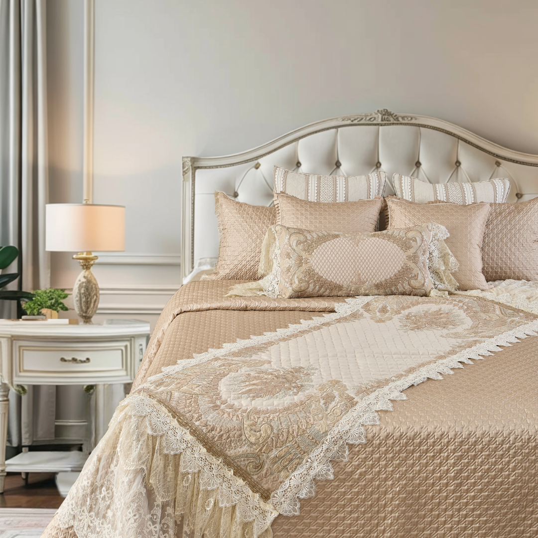 Vintage French - Runner and cushion