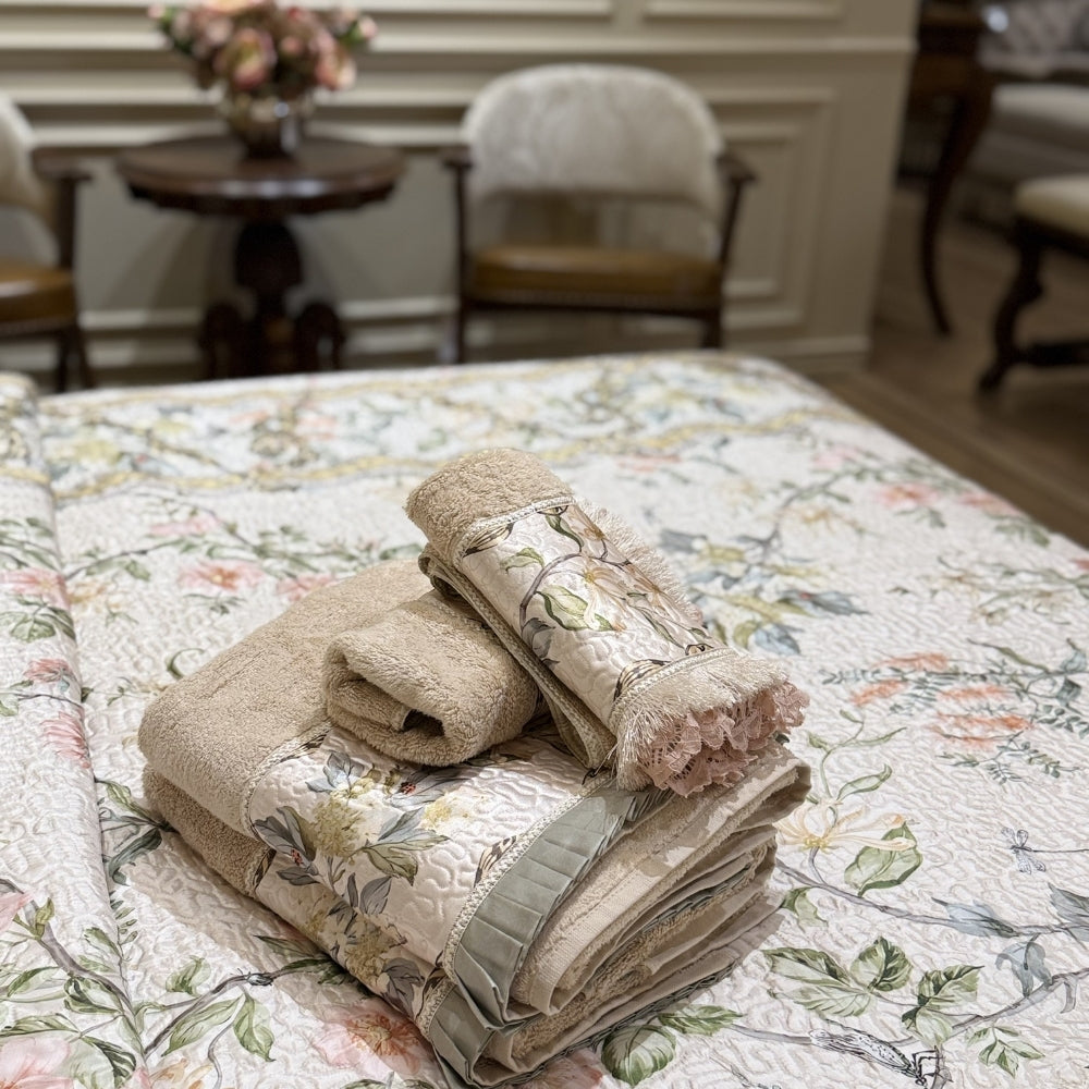 Windsor Bloom Bedcover set