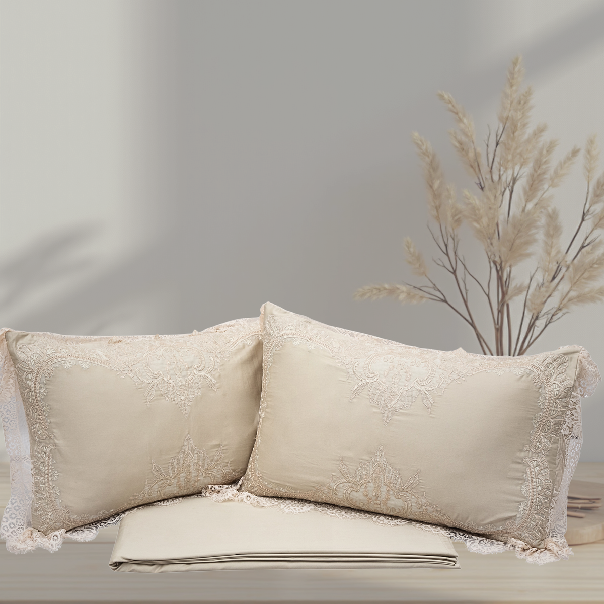 Enlace Embellished  Bedsheet-3 pc