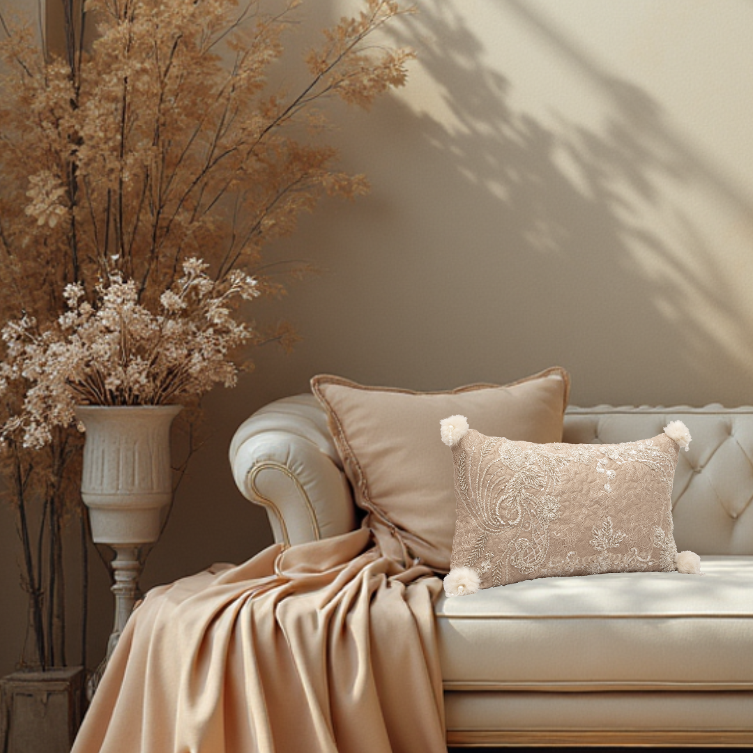 Ornée Élite Cushion Cover