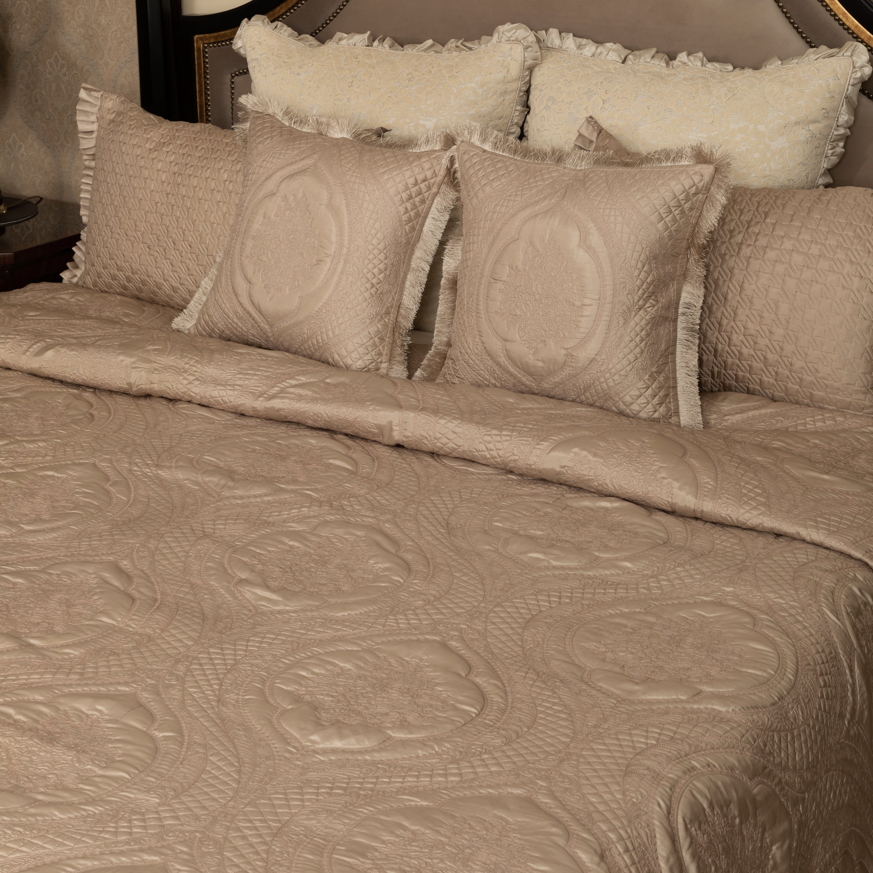 Lace - Diva Riche
