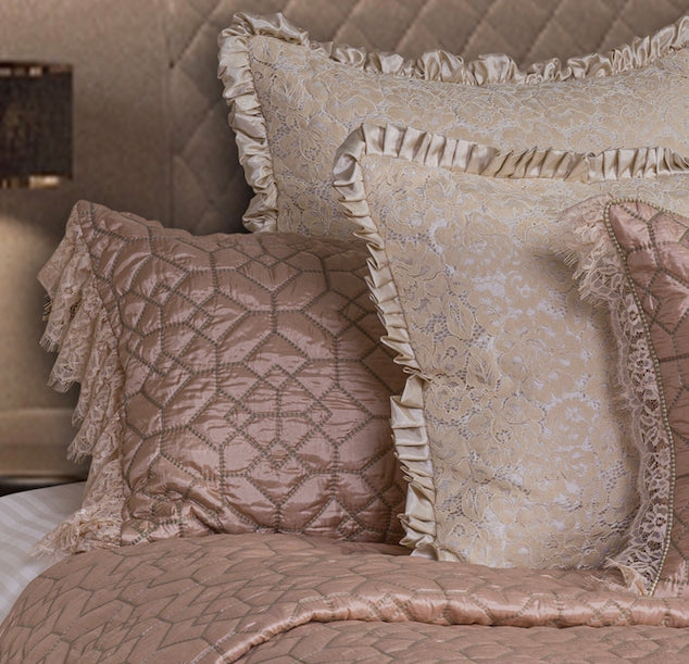 Hives peach - Pillow cover - Diva Riche